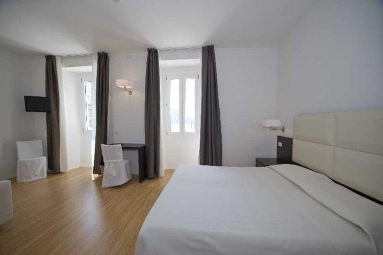 Geier Hotel Torbole Sul Garda Exterior photo